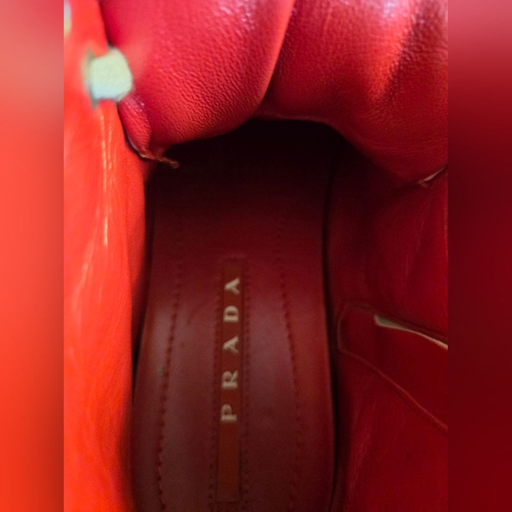 Prada leather sneakers size 38.5 - Picture 4 of 8